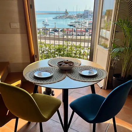 Finestra Sul Mare * باري